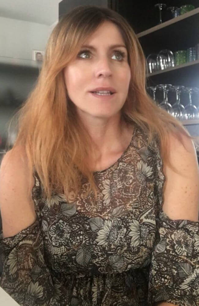 Frauen und Ihre neue Haarfarbe/Frisur Blond vs Braun Frauen und Ihre neue Haarfarbe/Frisur Blond vs Braun